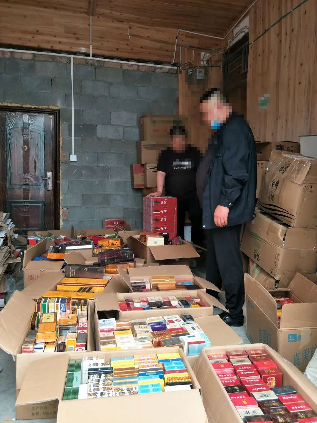 卖假烟被抓有案底吗,非法经营卖真烟