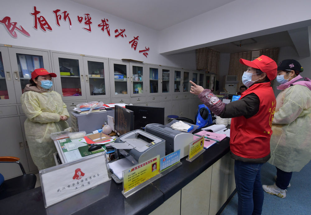 疫情防控阻击战取得重要成果,众志成城抗击疫情风雨无阻向前行