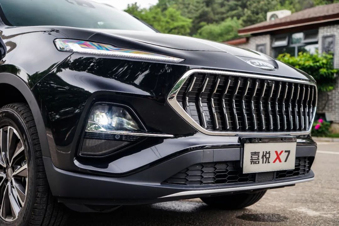 江淮嘉悦x7黑色大气,江淮大众嘉悦X7