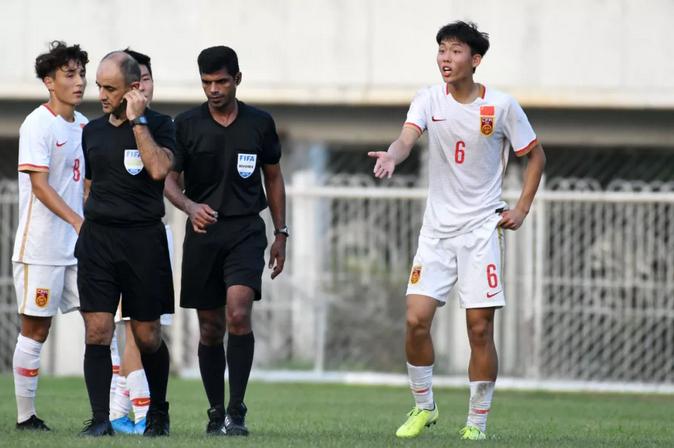 申花U19队长金顺凯：国青打中乙给了大家平台