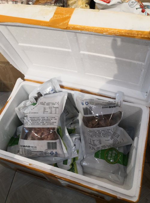 农安老板用安华快运邮肉串，隔天送货发现“胀袋了”！这个损失谁负责？