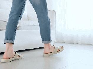 一双能按摩的浴室拖鞋，Q软防滑，好穿到爆，每一步都在保健