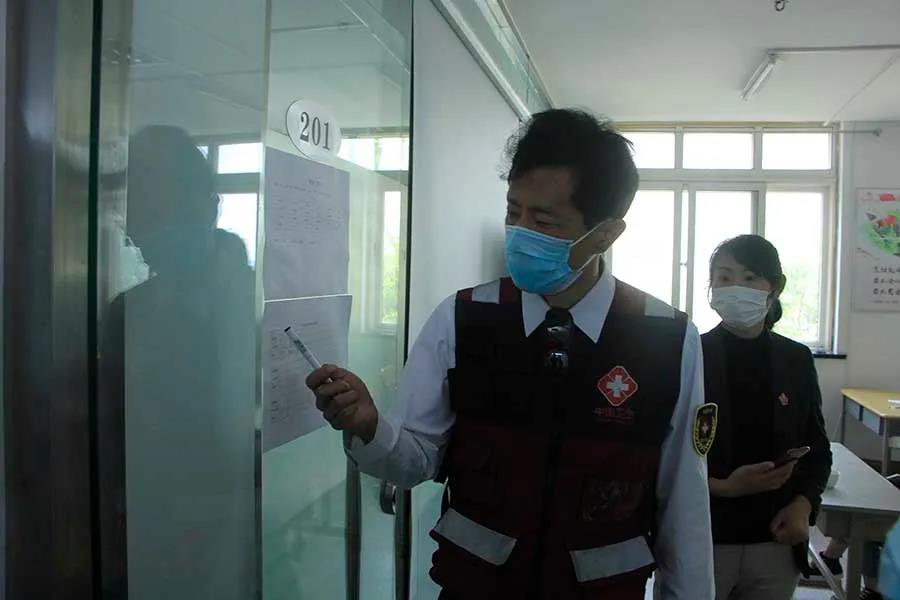 我校顺利通过学生返校督查验收,学校顺利通过核验