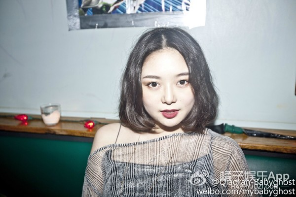 网红鼻祖晚晚和舒淇同框比美赢了？妆容穿搭都有小心机，来抄作业