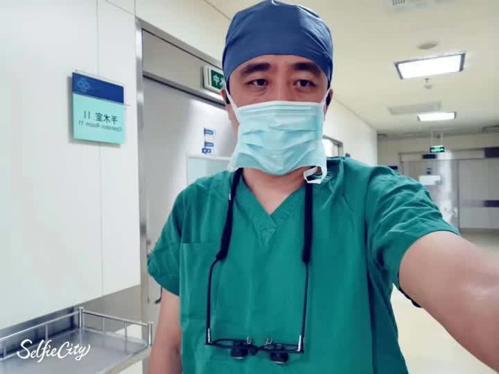 单孔腹腔镜手术疤痕大吗,四孔腹腔镜胆囊切除术