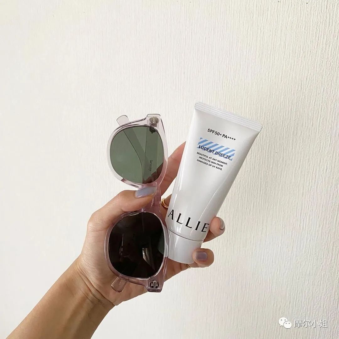 澶忓浼戦棽琛ｆ湇,澶忔棩8浠跺