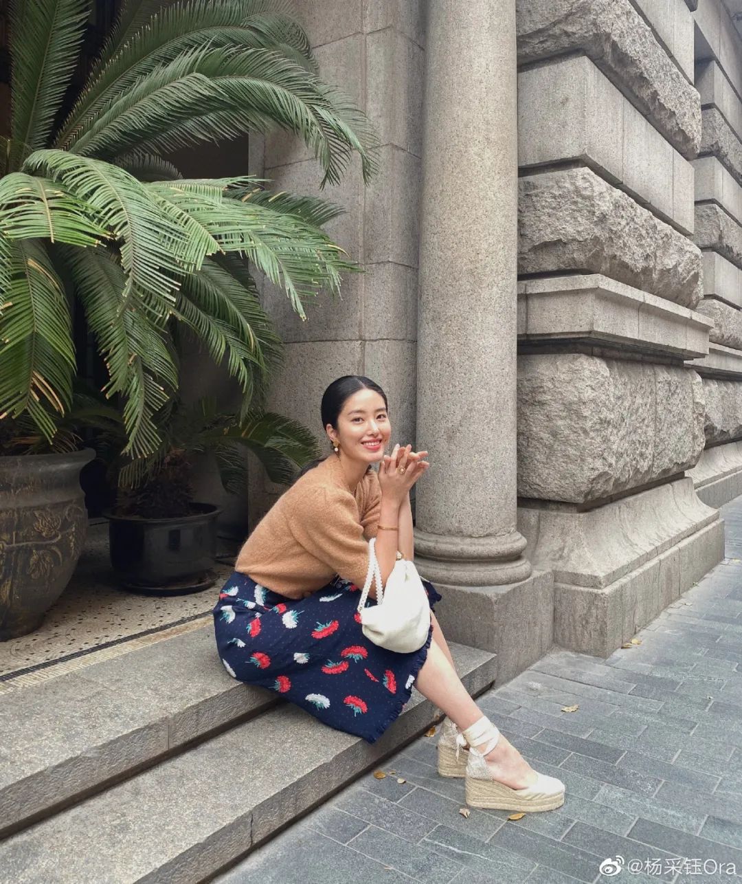 冯小刚的芳华简介,芳华冯小刚三美