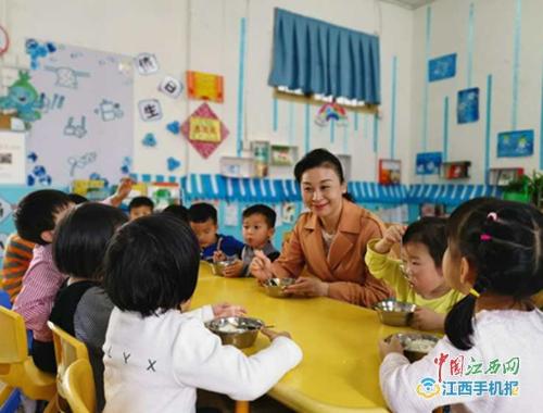 宜春报道：用爱做底色在实践一线闪光——记宜丰县幼儿园叶妍园长