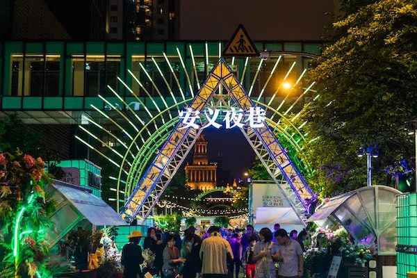 近郊比较好玩的购物中心,购物中心夜街推荐