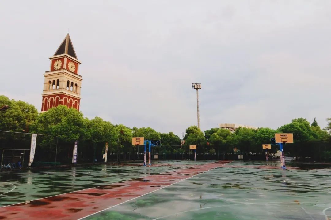 附近松江羽毛球场,打羽毛球找不到球友去哪里找