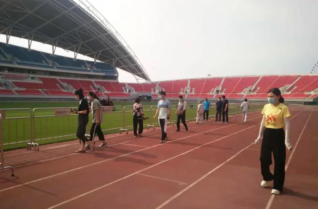 动起来国际健身俱乐部,潍坊奥体中心体育场