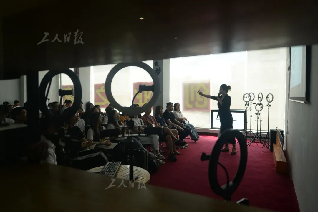 义乌直播付费到底赚不赚钱,义乌直播真的赚钱吗