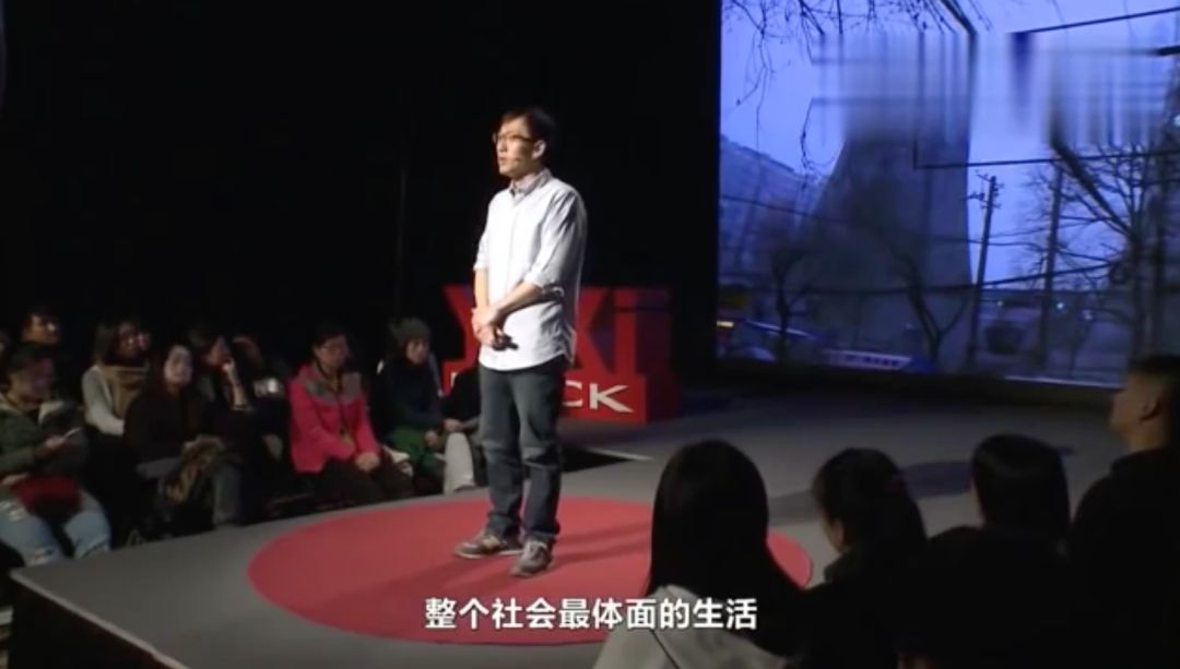 骞磋柂鐧句竾琚埗姣嶇湅涓嶈捣,鐖舵瘝鐪奸噷骞磋柂鐧句竾涔熶笉濡傚叕鍔″憳