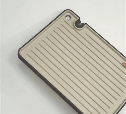 2亿细菌藏身菜板，99%抗菌的变态菜板，不发霉，磨刀磨蒜样样能行