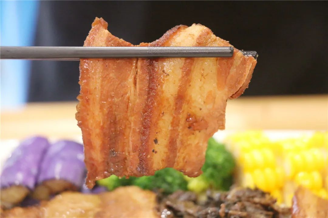 午餐吃什么牛排好吃又简单,晚餐吃什么牛排比较好吃