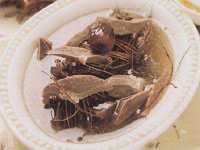 每日一膳|应对“龙舟水”湿热天气，煲广东特色食疗汤，缓解天气带来的身体不适~广东省中医院杨志敏教授今日推荐