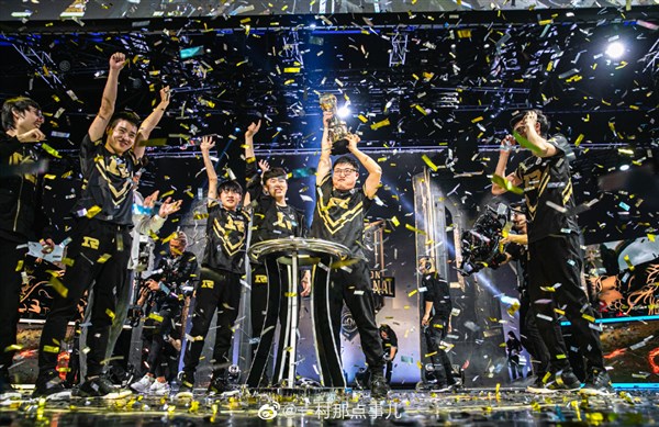 知名电竞选手uzi,uzi网吧视频