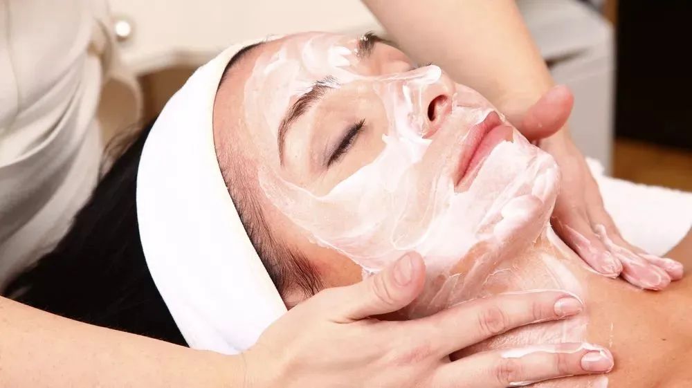 不化妆洗脸也要卸妆油洗脸吗,不化妆一天可以用两次卸妆洗脸吗