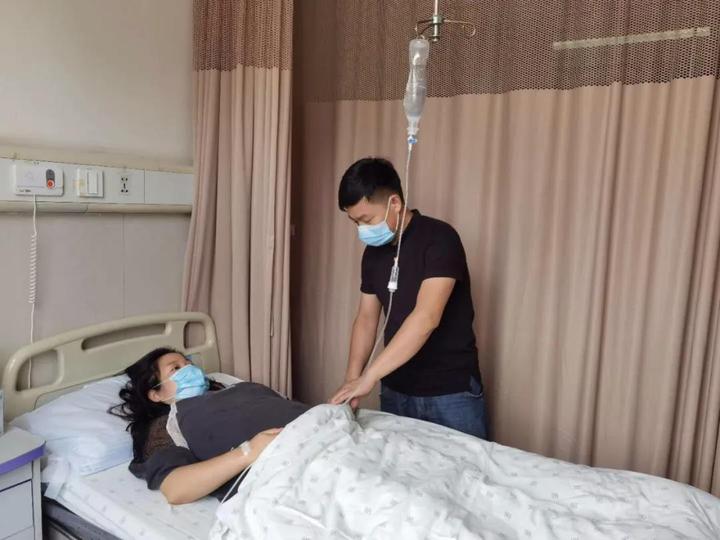 诸暨一孕妇被蜜蜂蛰，直接休克！医生呼吁转发，能救人一命