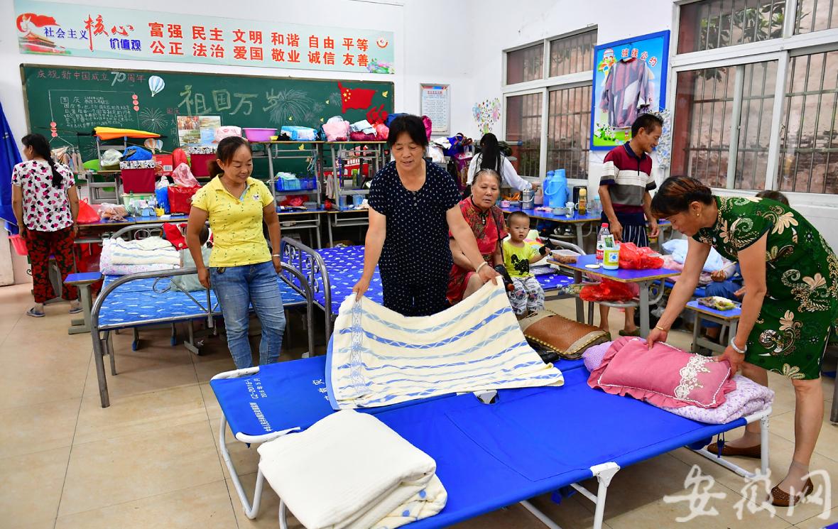 记者探访洪灾安置点,安徽安庆洪灾图片