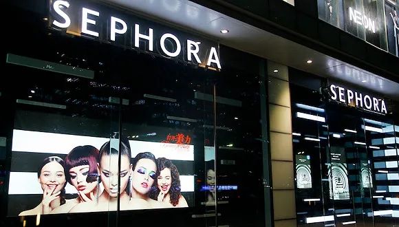 超大大大大网红小黄鸭空降常州，萌到尖叫