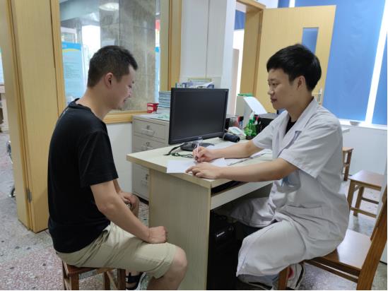 家有男娃!趁暑假给他的包皮解除“束缚”