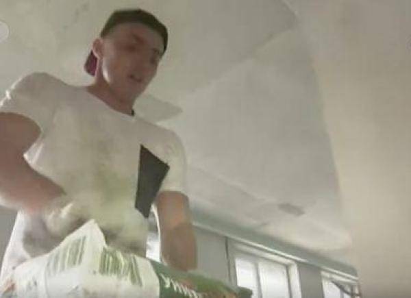 跳水名将工地搬砖,法网冠军超市打工,疫情颠覆了他们的生活