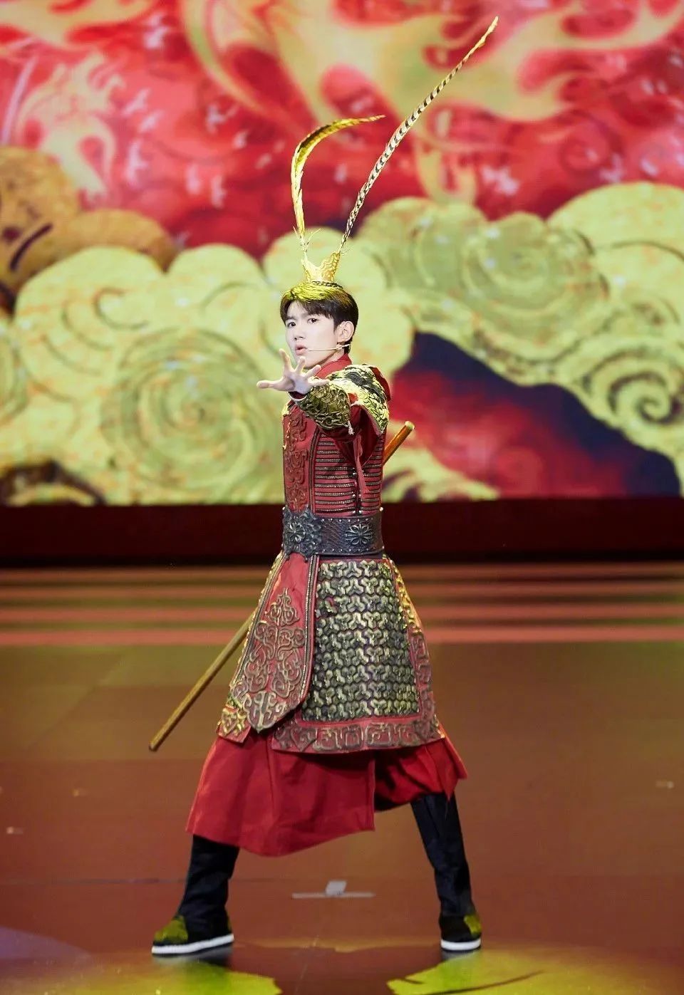 鐖辫眴灞婄殑cosplay,鐖辫眴瓒呰繕鍘焎os