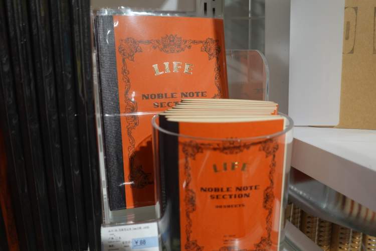 “杂货控的天堂”LoFt今天开业，排队排到弄堂去……神奇