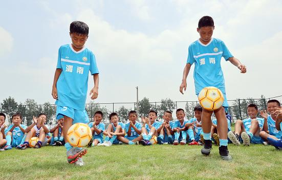 44!渭南市8月底将全面完成社会足球场地建设任务