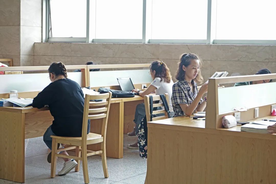 师大人的夏天，乘风破浪，站定C位！