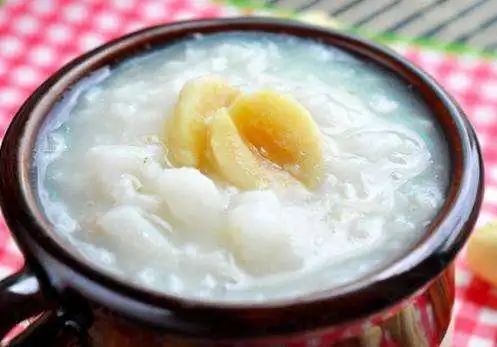 天气太热了孩子不爱吃饭咋办,天热孩子不爱吃奶怎么办