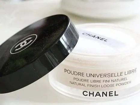 怎么画无瑕底妆专业化妆师,怎么画明星化妆师的底妆