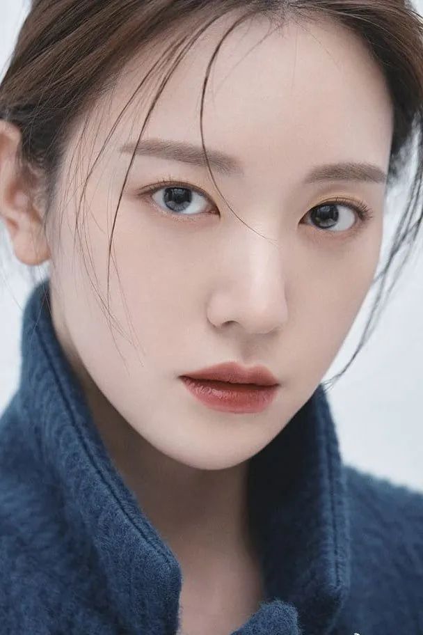 怎么画无瑕底妆专业化妆师,怎么画明星化妆师的底妆