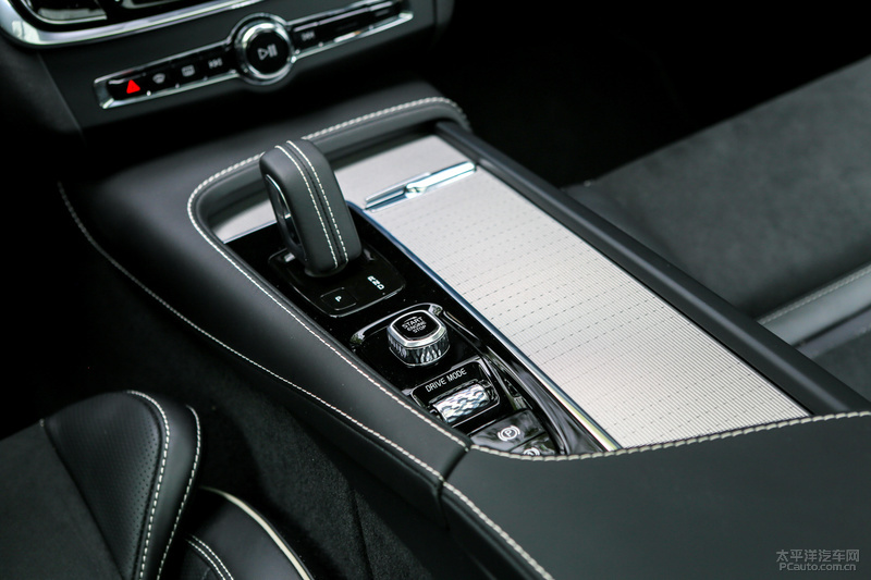 2020款全新沃尔沃s90试驾视频,顺应时代的改变