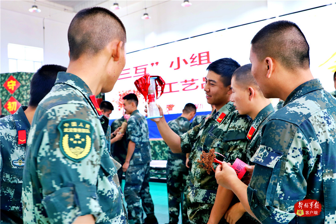 兵哥哥的创意手工,部队特色的手工艺品图片