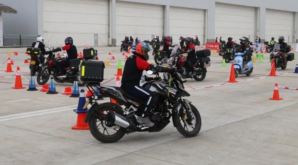 跟我们，到重启摩托生活的西安走一走