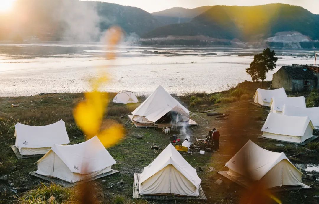 让我们一起去露营一起快乐,与你一起去露营