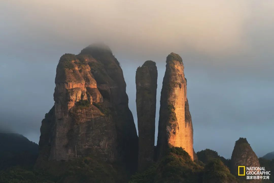 江郎山，刺破天