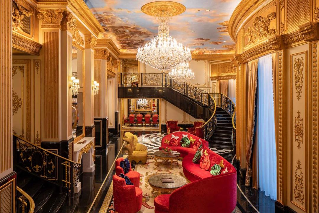 为了建澳门的酒店，米开朗基罗投了多少钱？