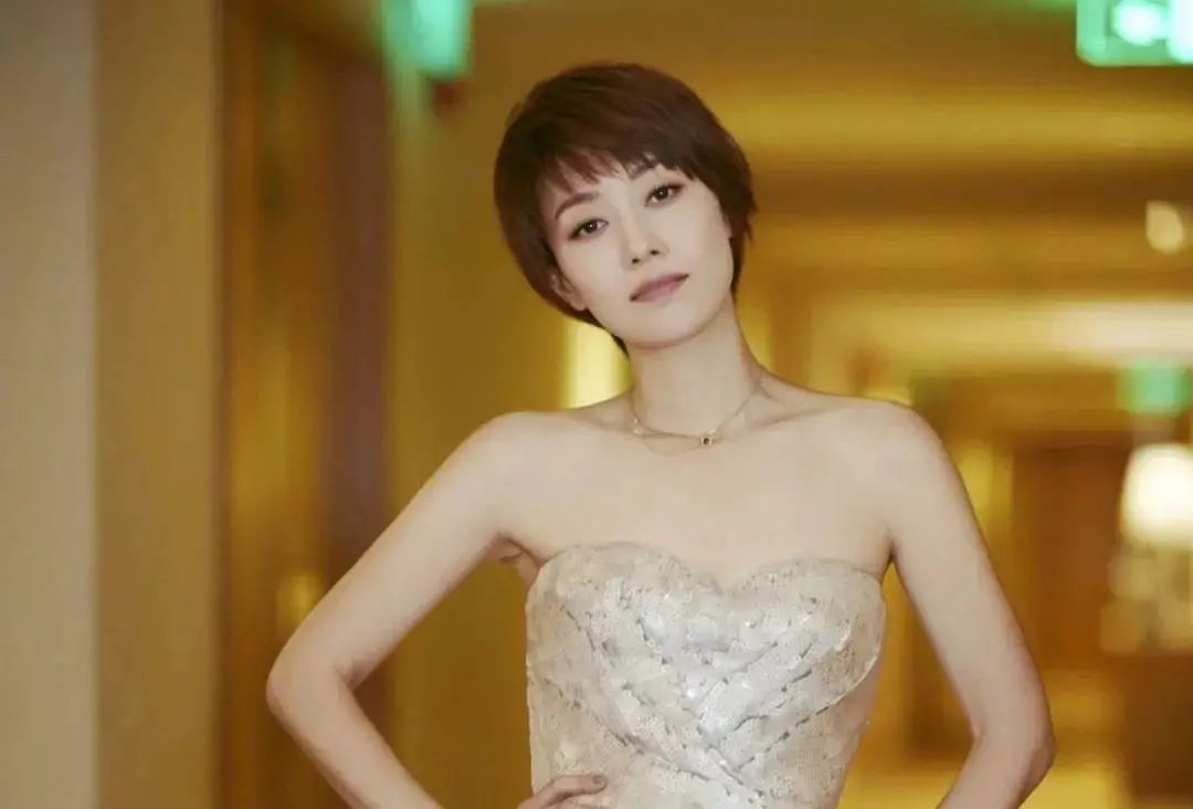 43岁马伊琍离婚后现身被嘲显老,43岁马伊琍离婚后现状