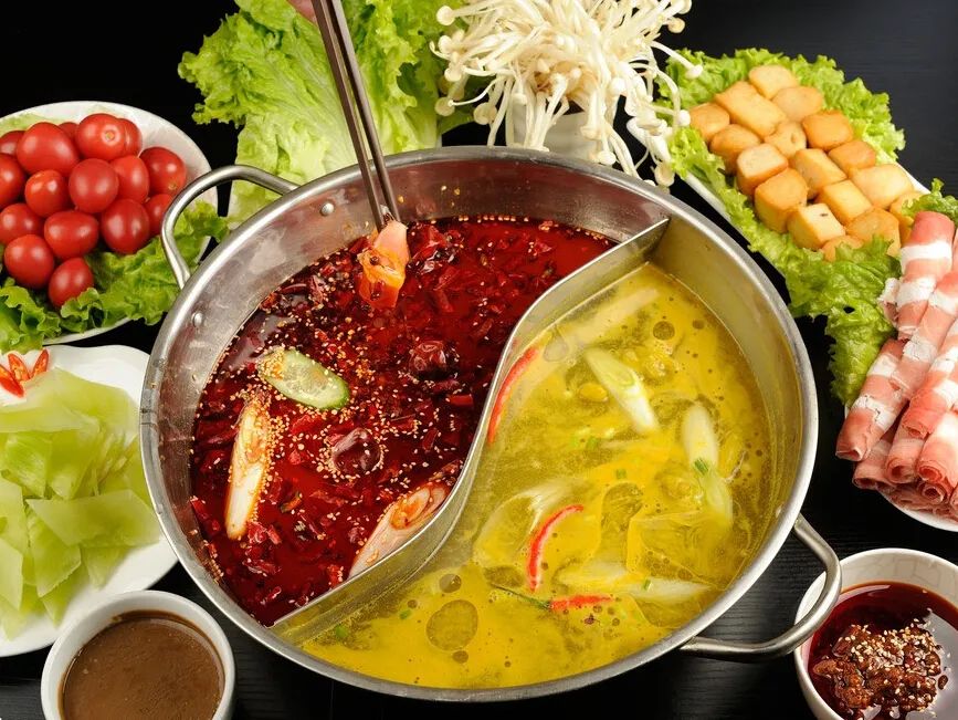 @老师们!鄂尔多斯这些商家暖心促销送礼包