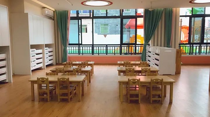 在义乌，教育不能说没有钱、没有地、没有时间研究……