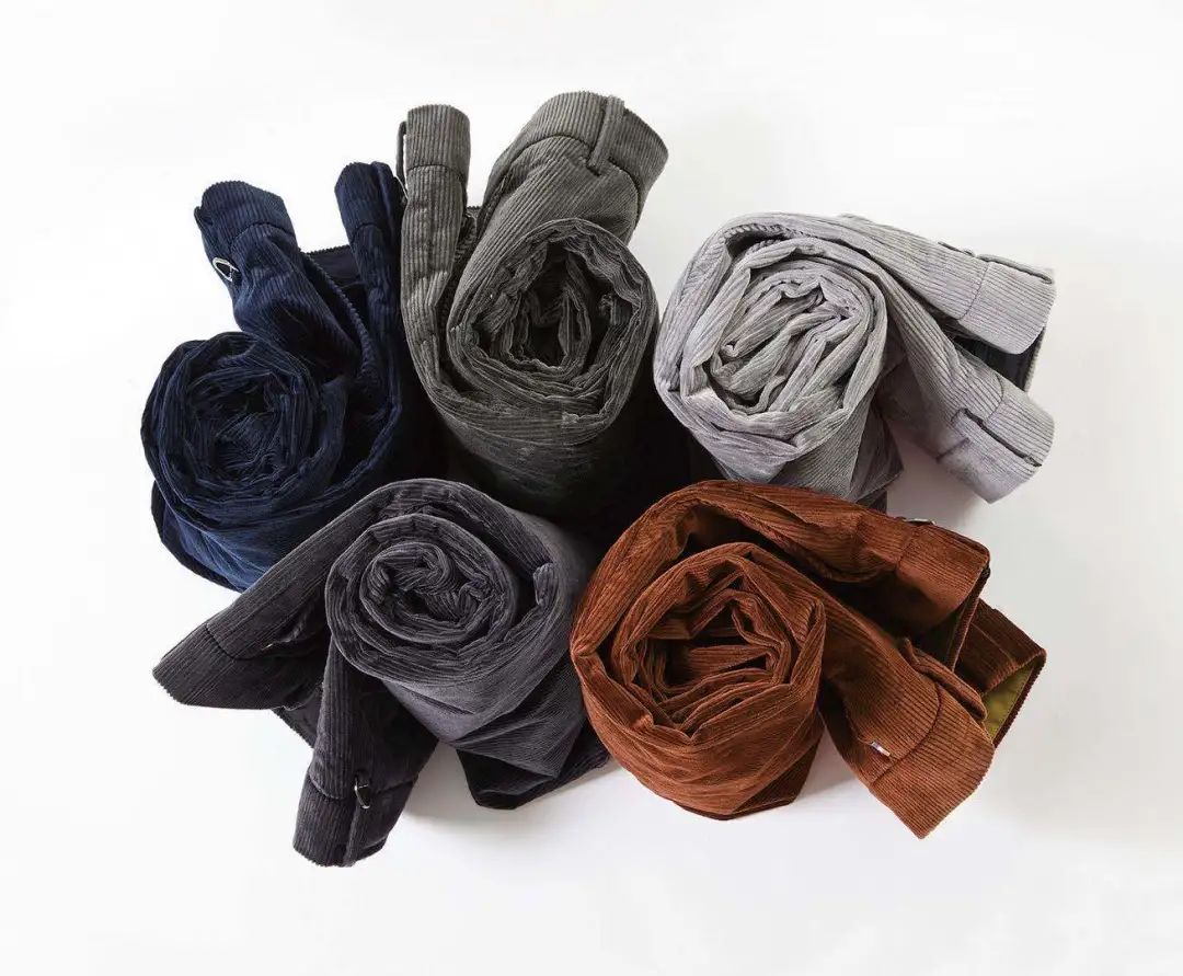 修身有弹性的男裤,宽松修身垂感男裤