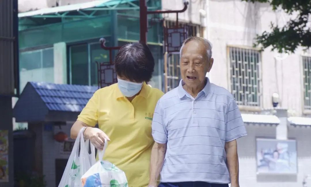 广州老人申请居家养老,海珠区社区老人服务