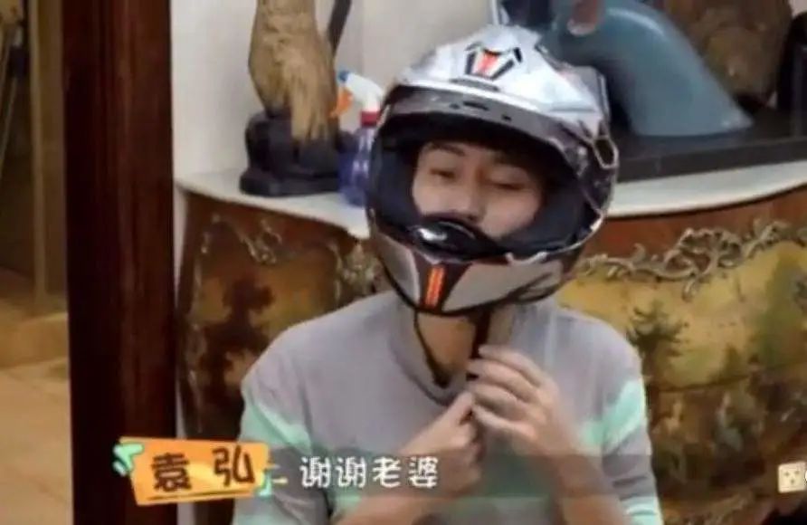 1818黄金眼刘先生视频,1818黄金眼男团刘先生