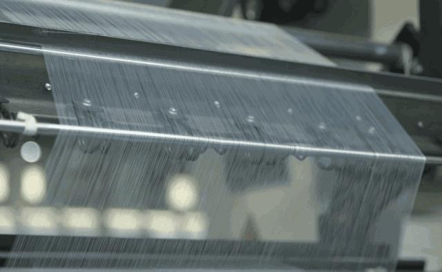 德国保暖衣界的劳斯莱斯!德绒“自发热”36.8℃恒温内衣!让你在寒风刺骨的冬日也风度翩翩