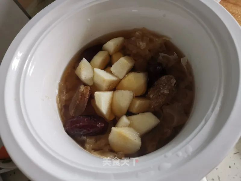 一日吃三个枣容颜不会老,一日吃三蒸枣终身不显老