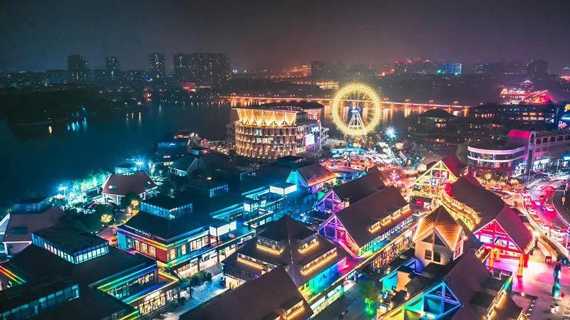 存款超200万家庭,八天突破100万粉丝