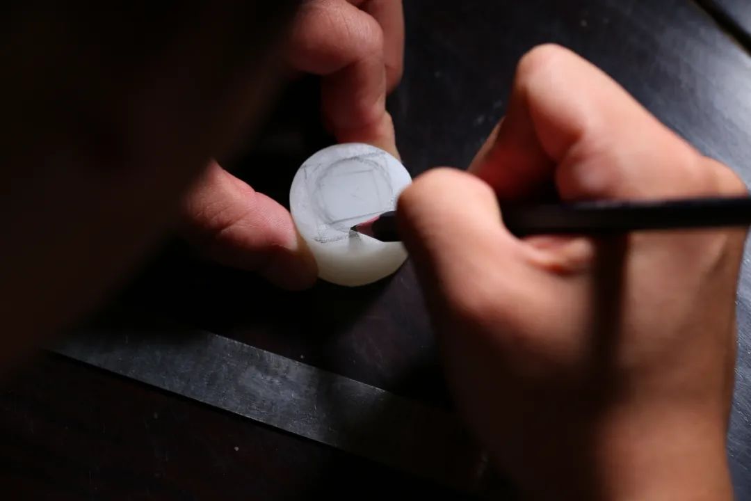 新疆和田为什么买不到真东西,在新疆能买到正宗和田玉吗